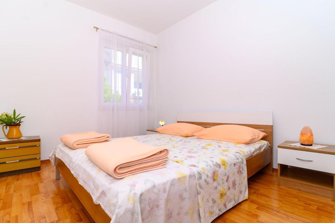 Apartments Vice Trogir Exterior photo